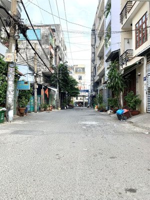 bán nhà tân phú - giáp tân bình - huỳnh thiện lộc - hxh 6m - 3 tầng đúc - 70m2 - 6.8 tỷ