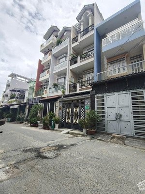 bán gấp nhà riêng tại lê văn quới, 7,8 tỷ, 68m2, bình tân, hồ chí minh