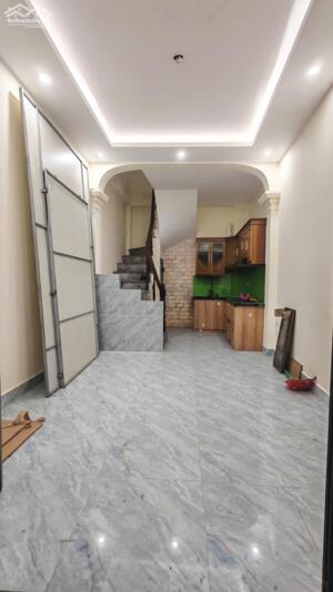 Cho thuê nhà Ngõ Hoà bình 7, 27m² x 5 tầng, 3 ngủ, 11 triệu