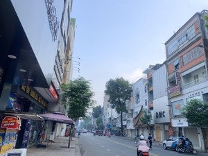 toà chdv 5 tầng thang máy quận 1, doanh thu 1 tỷ/năm lê thánh tôn khu hiếm bán, kdoanh, chỉ 17.9 tỷ