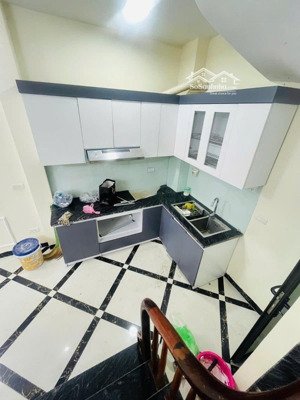 hàng hiếm ba đình ngọc hà, vừa đẹp thoáng sáng ,30m 5t 7,3 tỷ.