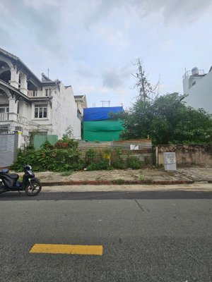 chỉ 30 tỷ - ngang 10 m - 217 m2 - ngay nguyễn văn hưởng, q2 - ctxd hầm 6 tầng