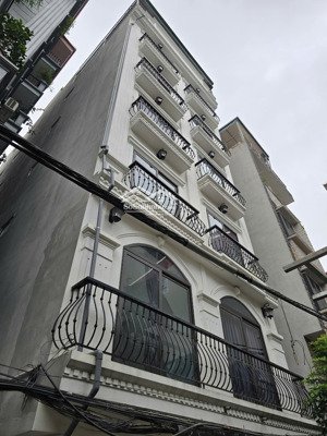 phạm văn đồng, lô góc 3 mặt thoáng, 28 căn hộ, 140 triệu/th, ngõ thông oto, 110m, mt 6.5m, 31.8 tỷ