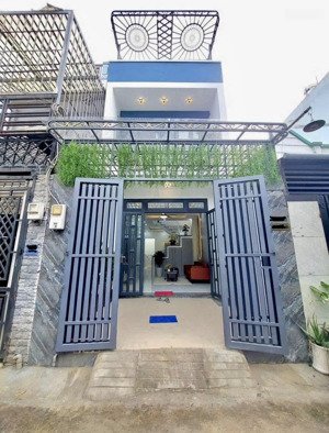 bán nhà ung văn khiêm,p.25, bình thạnh,đường xe hơi giá 2,5tỷ có sổ hồng riêng