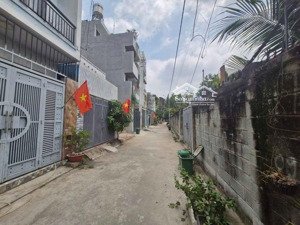 bán nhà lô góc thủ đức tại khu dân cư 81m2 gía chỉ 3,6 tỷ