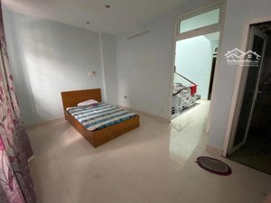 nhà đẹp giá mềm chỉ 10tỷ đường lý tế xuyên, thủ đức - dt 75m2, hẻm rộng 5m, 4pn 5wc, shr