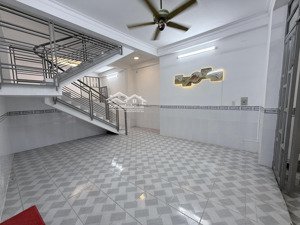 nhà mới ở ngay phú thọ hòa, tân phú - hẻm 5m xe hơi vào nhà ngủ - ngang nở hậu 5,15m - 3 tầng - 4pn