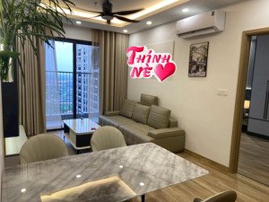 chính chủ cho thuê căn 3pn 3wc riêng biệt 115m2 wisteria full đồ chỉ 14 triệu/1 tháng, vali tới ở.