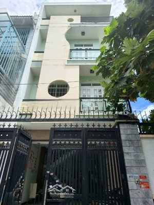 tôi bán nhà nguyễn biểu-quận 5 gần chung cư 109 giá 3tỷ99 diện tích 67,5m2 hợp đồng thuê 22tr/tháng