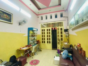 tôn thất thuyết 4 tầng dt 3.9x13.8 - 4 phòng ngủ - chủ tâm huyết xây rất chắc chắn nhỉnh 5 tỷ