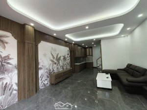nhà đẹp cổ linh 44,7m2-13,1tỷ- hàng xóm aeon long biên- 6 tầng thang máy