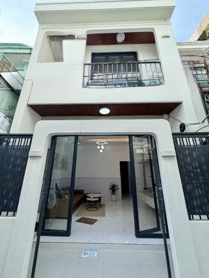 nhà đẹp ở ngay 3pn - đủ công năng - 48m - mới đẹp ở ngay - gần ngay lê văn quới - ngã tư 4 xã - chợ