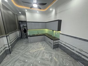 nhà 2 tầng xinh lung linh- hóc môn giáp q12- oto đậu cửa- 4x17m chỉ 4.7ty