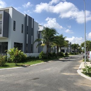 cần cho thuê biệt thự, bella villa, 3 phòng ngủ, full nội thất, giá 13 triệu tháng