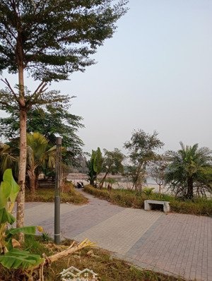 bán nhà mặt phố hoàng như tiếp 86m, giá 57 tỷ 500 triệu. căn góc, 16m mặt tiền.