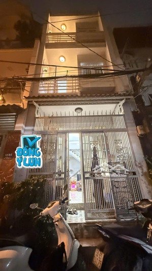 nhà hương lộ 2 cần bán gấp 40m2 có 3lầu kiêng cố , 3pn