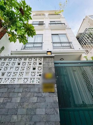 cô bảy về quê muốn bán nhanh nhà nguyễn thiện thuật [quận 3] - nhà nằm ngay trung tâm - giá 4t290