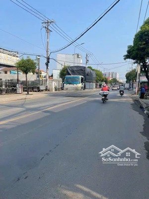 gấp giảm 1tỷ - mặt tiền kinh doanh - lê văn khương - ngang 5m - 140m2 - ngay bến xe buýt