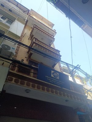 mặt ngõ phố thái hà, kinh doanh, oto tránh, 55m2*5t, nhà đẹp, giá 25.5 tr/ tháng.