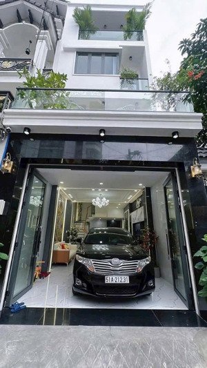 nhà đường lớn 7,5m ngay đôi cung -quận 11.giá 3tỷ4/73.2m2 đang cho thuê 23triệu.gần phòng khám nhi