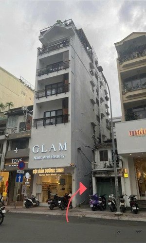giữ tiền siêu hot! tòa nhà 2mt 6 tầng thang máy mới đẹp ngay ngã sáu phù đổng. giá 35 tỷ