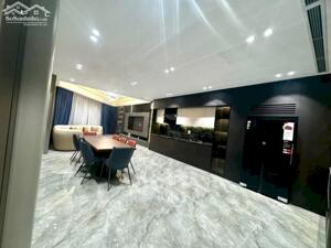 NHÀ PHÂN LÔ- MT 5M- NGÕ THÔNG- VỈA HÈ- Ô TÔ TRÁNH- KINH DOANH ĐỈNH- PHỐ TRẦN KIM XUYẾN.