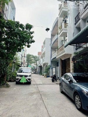 bán nhà trung tâm quận tân phú - gần aeon tân phú