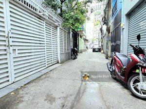 nhà riêng 61m2 hxh ngay ubnd phường 9_làng hoa 100m; khu đồng bộ ngang nhà 5m. nhỉnh 7 tỷ