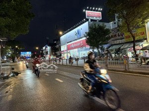 - mặt tiền nguyễn oanh hiếm nhà bán ngnag khủng 13m - 5tàng - dòng tiền ổn định-.giá 137tỷ