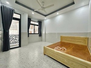 chủ cần tiền bán gấp căn nhà diện tích to 4x20m, có 4 tầng, hẽm ô tô thông ngay kdc vĩnh lộc