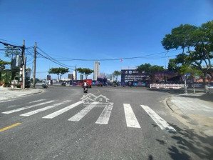 bán lô đất 560m2 mặt tiền đường hồ hán thương - view vịnh. giá rẻ nhất khu vực, chỉ 67 triệu/m2 !!!