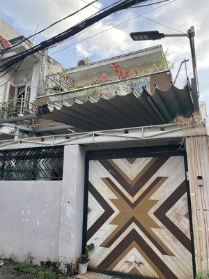 bán nhà 2 tầng hxh ngang 6m, dt 106m2, cách đường đỗ xuân hợp vài trăm m, phước long b, quận 9