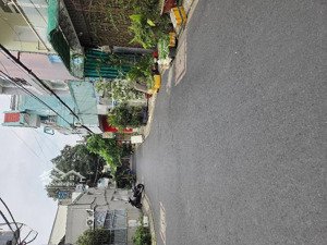 bán nhà riêng tại nguyễn hữu tiến, 7,4 tỷ, 75m2, 3pn + 1wc + 2 tầng, chính chủ