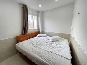 cho thuê phòng studio tách bếp, cửa sổ thoáng q4 gần cầu kênh tẻ, cầu ông lãnh, cầu calmette