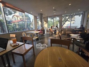 cho thuê nhà mặt phố quang trung, dt 50m2x5.5 tầng, mt 15m, giá 100tr, lh 