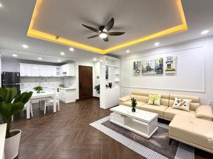 bán căn góc chung cư ct2 vcn phước hải. nội thất tân cổ điển rất sang trọng.