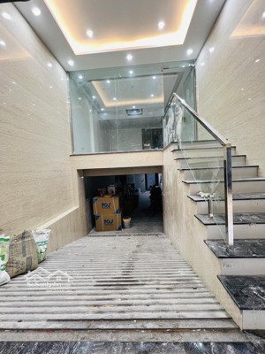 bán nhà nguyễn bá khoản, 9 tầng thang máy, sát phố, ô tô vào nhà, kinh doanh