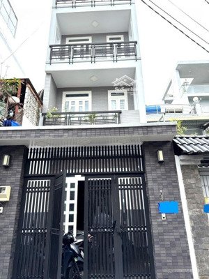 cần bán gấp nhà đường nguyễn duy trinh, thủ đức - 10tỷ, hẻm rộng 5m, đang có hđ thuê 18tr/tháng