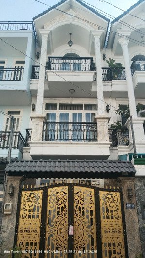 bán nhà đẹp quận 9 - hẻm xe hơi ngủ trong nhà. 3 tầng chỉ 5x ty