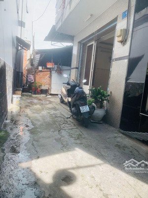 bán căn nhà hẻm liên tỉnh. kế cầu nhị thiên đường.