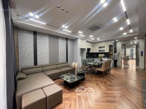 bán nhà cầu giấy ô tô vào nhà gần xuân thủy cầu giấy nguyễn khang trần thái tông 55m