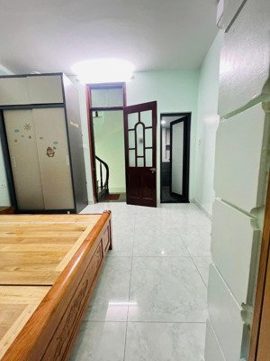 bán nhà phố pháo đài láng, đống đa, lô góc 6 tầng fun nội thất giá 6,8 tỷ.