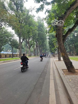 nhà đẹp phan đình phùng, trung tâm phố cổ, nhà xây mới 6 tầng, sổ đỏ đẹp, giá tốt