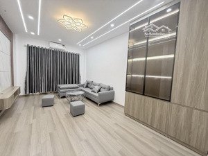 hàng hiếm võ chí công - ôtô đỗ cổng nhà - 40m2 6tầng thang máy nhập chỉ 9tỷ hơn
