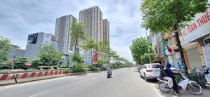 chính chủ bán căn nhà dân xây 46m2x4 tầng tại lai xá, cách quốc lộ 32 chỉ 60m, ô tô đỗ cửa, kề chợ