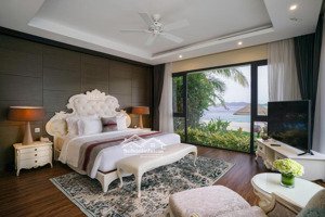 chính chủ bán nhanh căn biệt thự vinpearl golf land nha trang trên đảo hòn tre giá cắt lỗ 10 tỷ