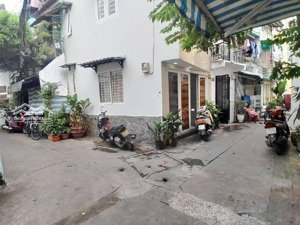 hiếm bán nhà giáp quận 1 ngay đường huỳnh mẫn đạt sát mặt tiền 50m2_2 tầng_7,6 tỉ tl