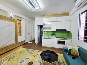 hiếm ở cầu giấy, căn 2n1k gần ô tô, thoáng sáng, có phôi riêng, giá 2.5 tỷ