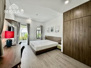 căn hộ 50m2, full nội thất, ban công sân vườn, vị trí siêu tốt, giá tốt trung tâm quận 1