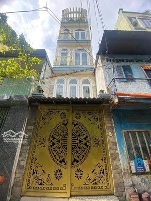 gấp nguyễn tri phương - q.10 nhà 5 tầng 32m2 mới ở ngay chỉ 7 tỷ tl